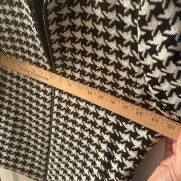 Talbots Wool Blend Black & White Houndstooth Blazer Zip Front lined - Picture 4 of 8